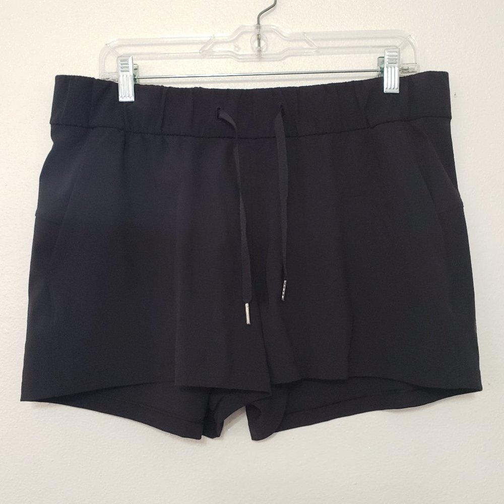 Lululemon On The Fly Short - Picture 6 of 11